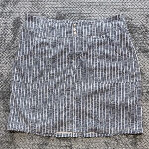 Jofit Women's Blue & White Patterned Golf Skort Size 8